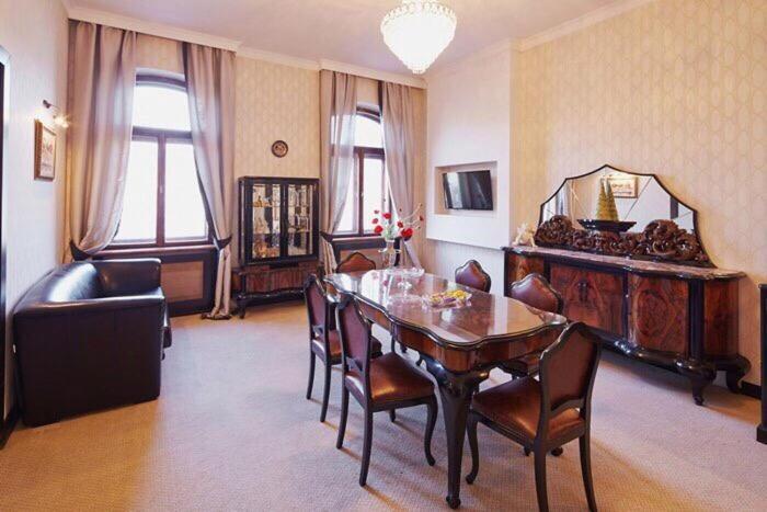 לבוב Exclusive Apartment On Shevchenko Avenue 10 מראה חיצוני תמונה